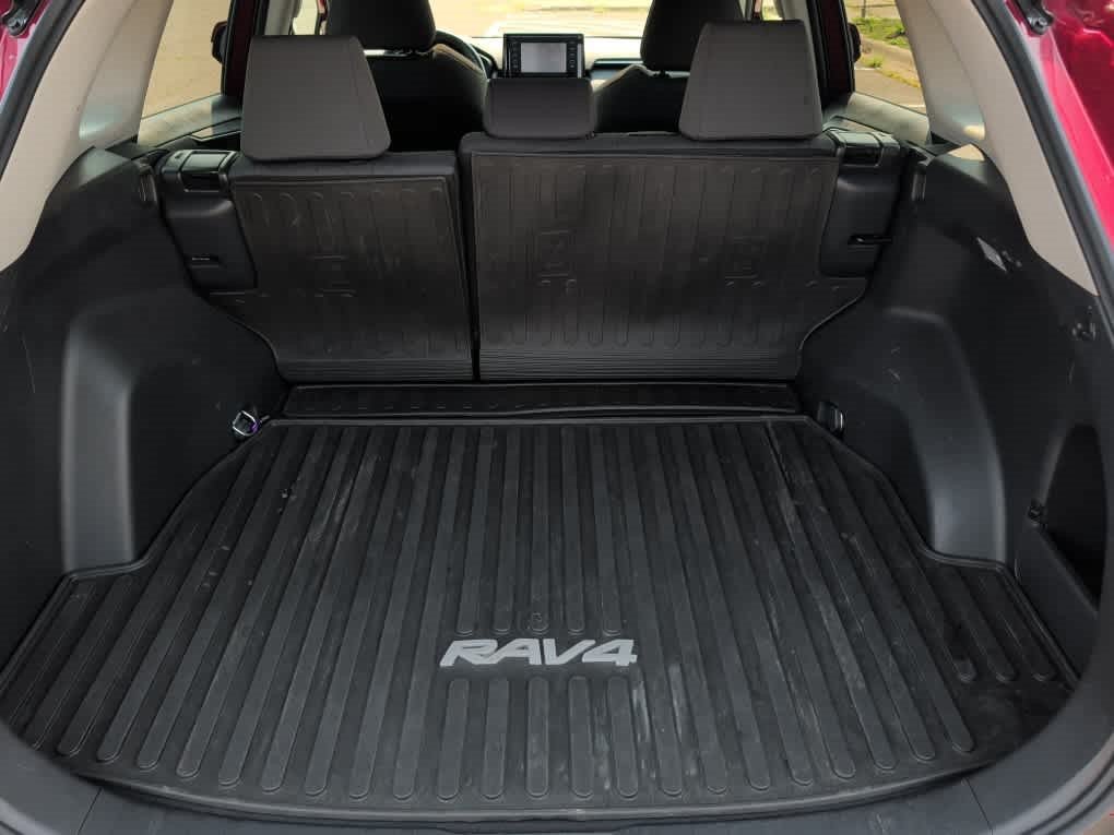 Used 2019 Ruby Flare Pearl Toyota XLE image 12