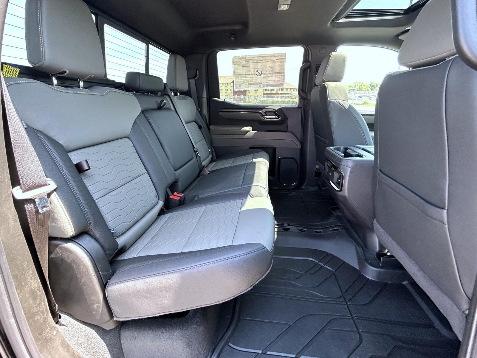 2026 Chevrolet Silverado 1500 ZR2 - Photo 19