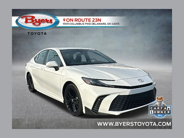 2025 Toyota Camry SE