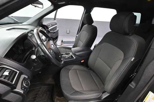 2017 Ford Explorer XLT - Photo 21