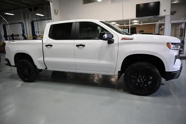 New 2026 Summit White Chevrolet LT Trail Boss image 4
