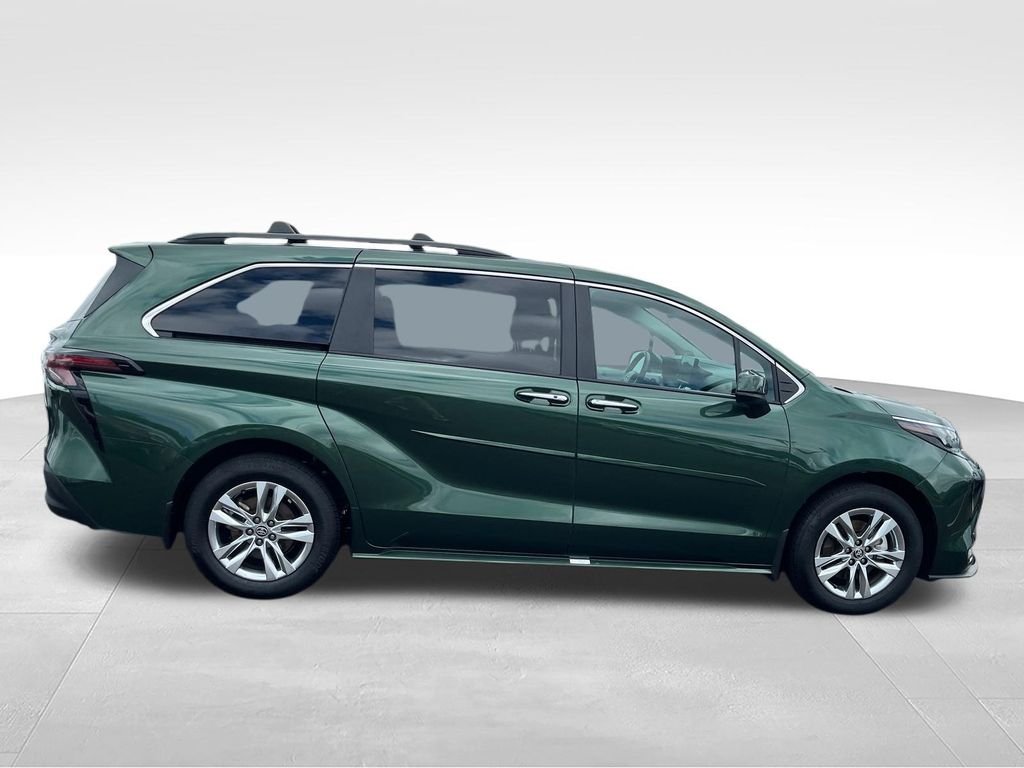 Used 2025 Green Toyota XLE image 6
