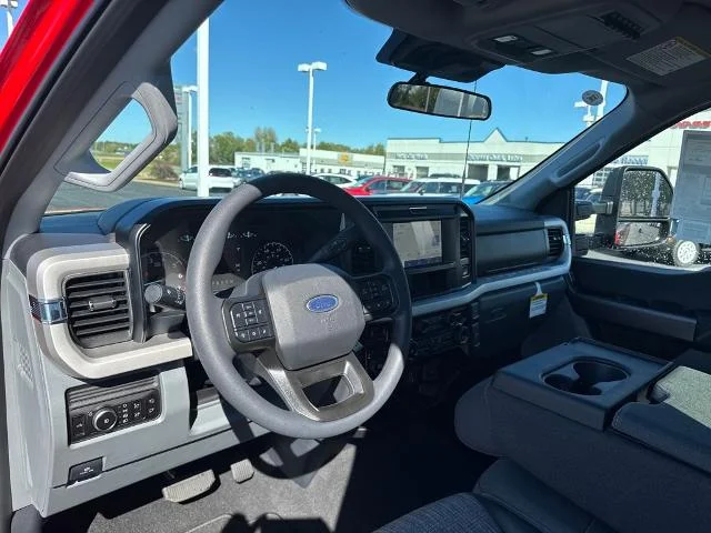 2026 Ford F-250 Super Duty XLT - Photo 39