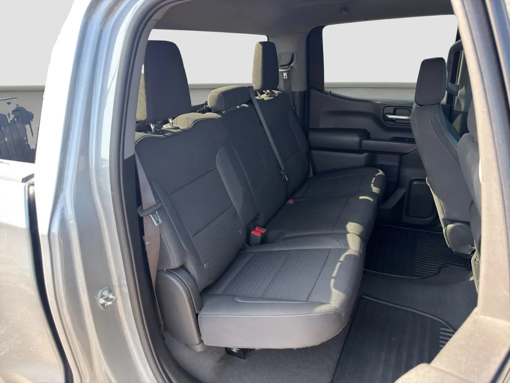 Used 2023 STERLING GRAY METALLIC Chevrolet Custom image 19