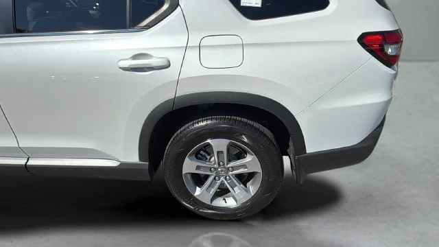 Used 2025 White Honda EX-L image 43