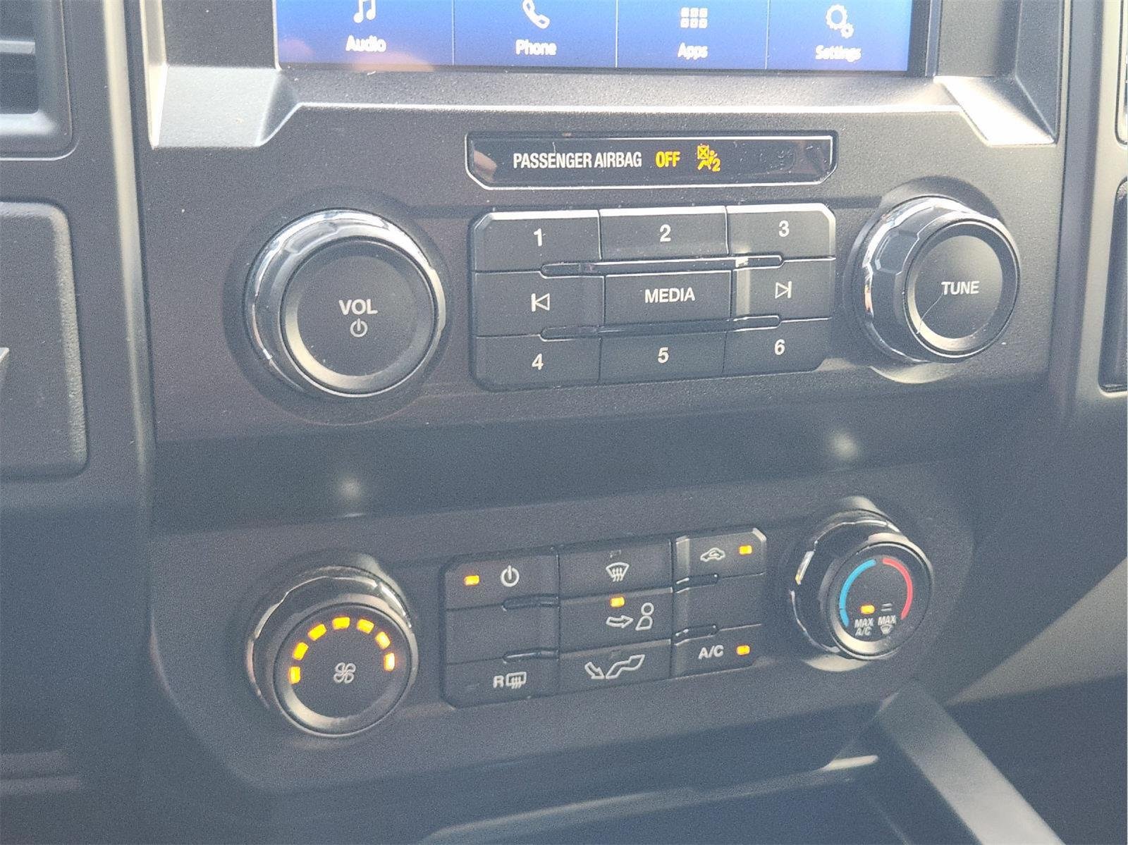 Used 2019 Agate Black FORD  image 19