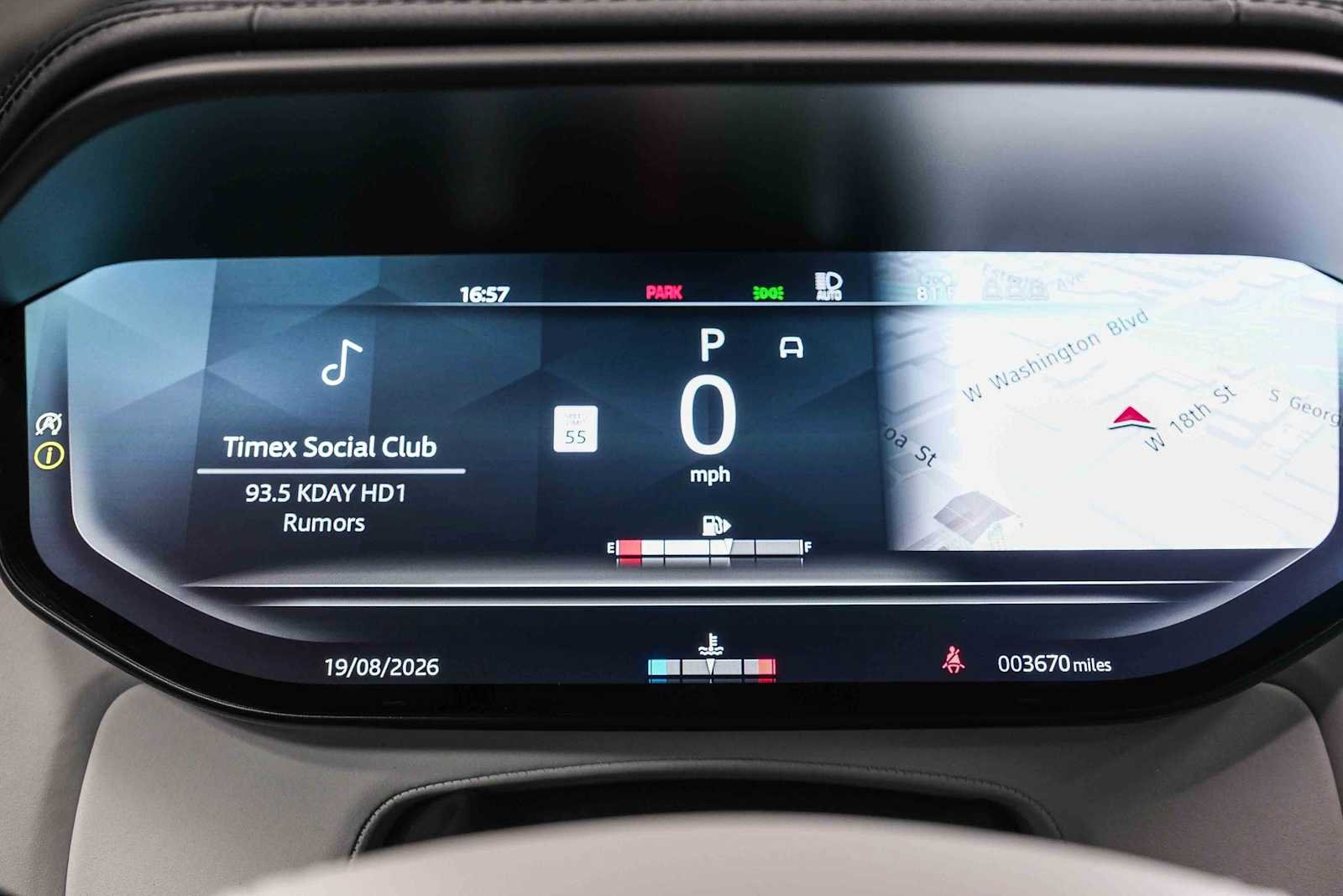 Certified Used 2023 Fuji White Land Rover SE Dynamic image 24