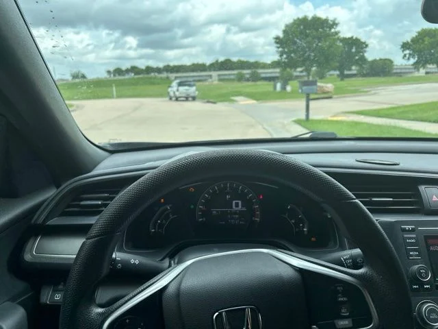 Used 2016 Black Honda LX-P image 11