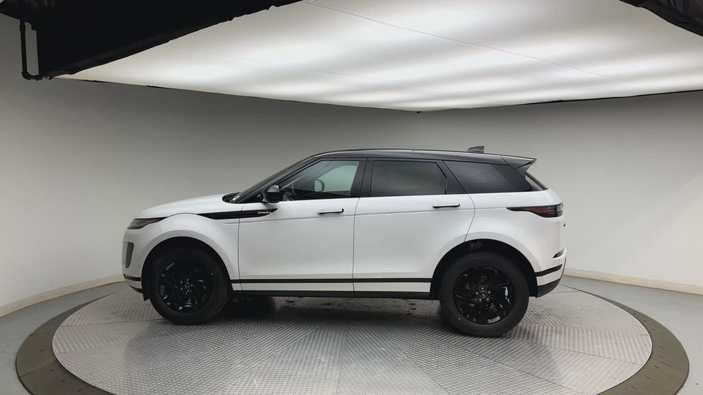 New 2026 Fuji White Land Rover S image 5