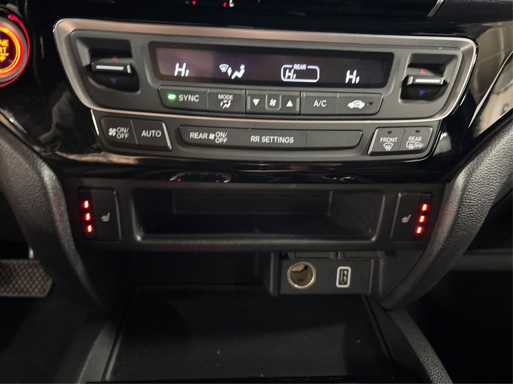 Used 2019 Black Honda Touring image 35