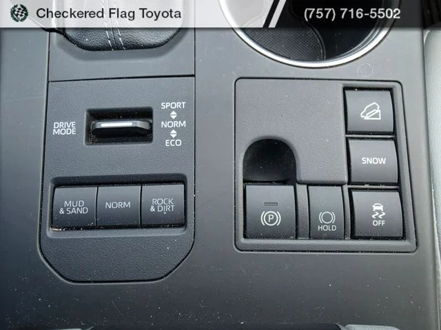 Used 2023 Wind Chill Pearl Toyota XLE image 20