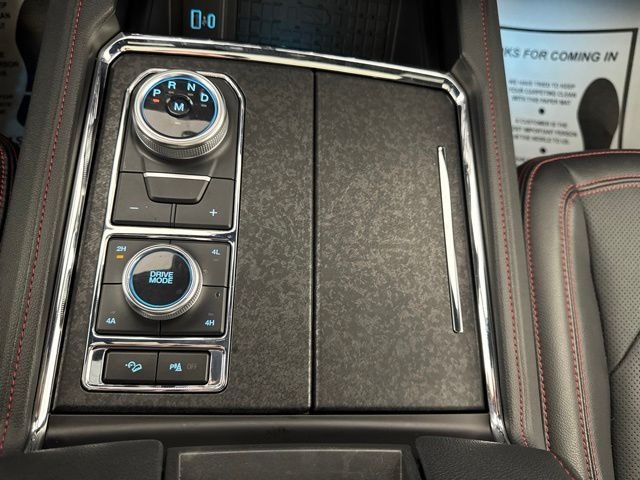 Used 2022 Gray Ford Limited image 18