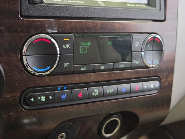 Used 2008  Ford Limited image 21