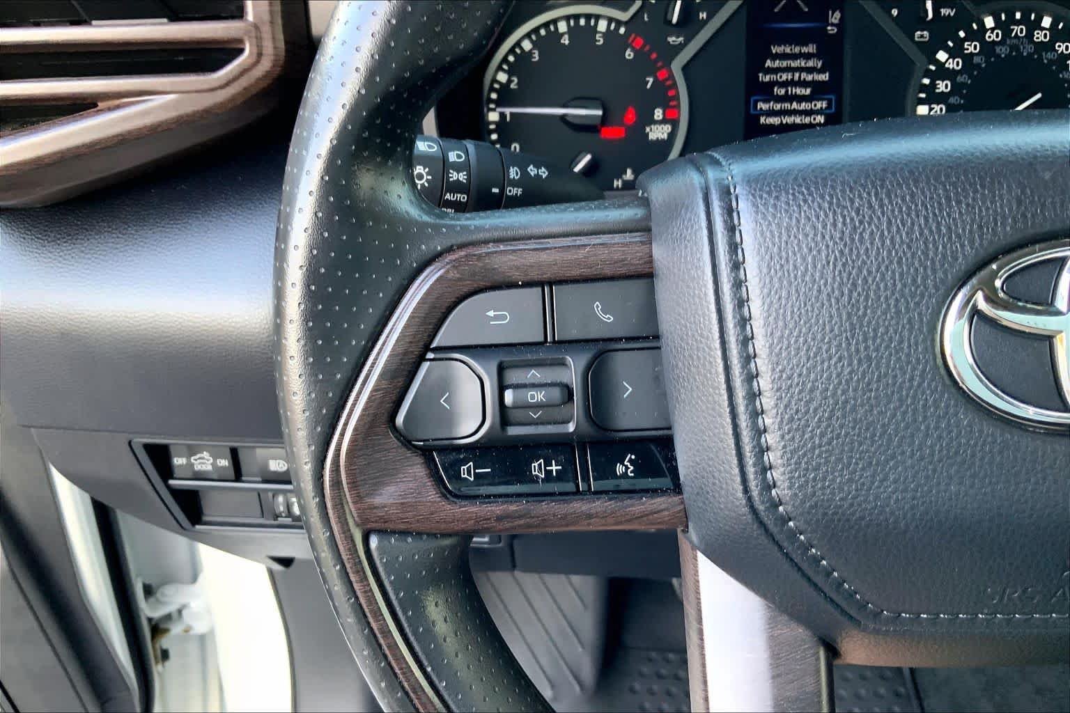 Used 2024 Ice Cap Toyota SR5 image 23