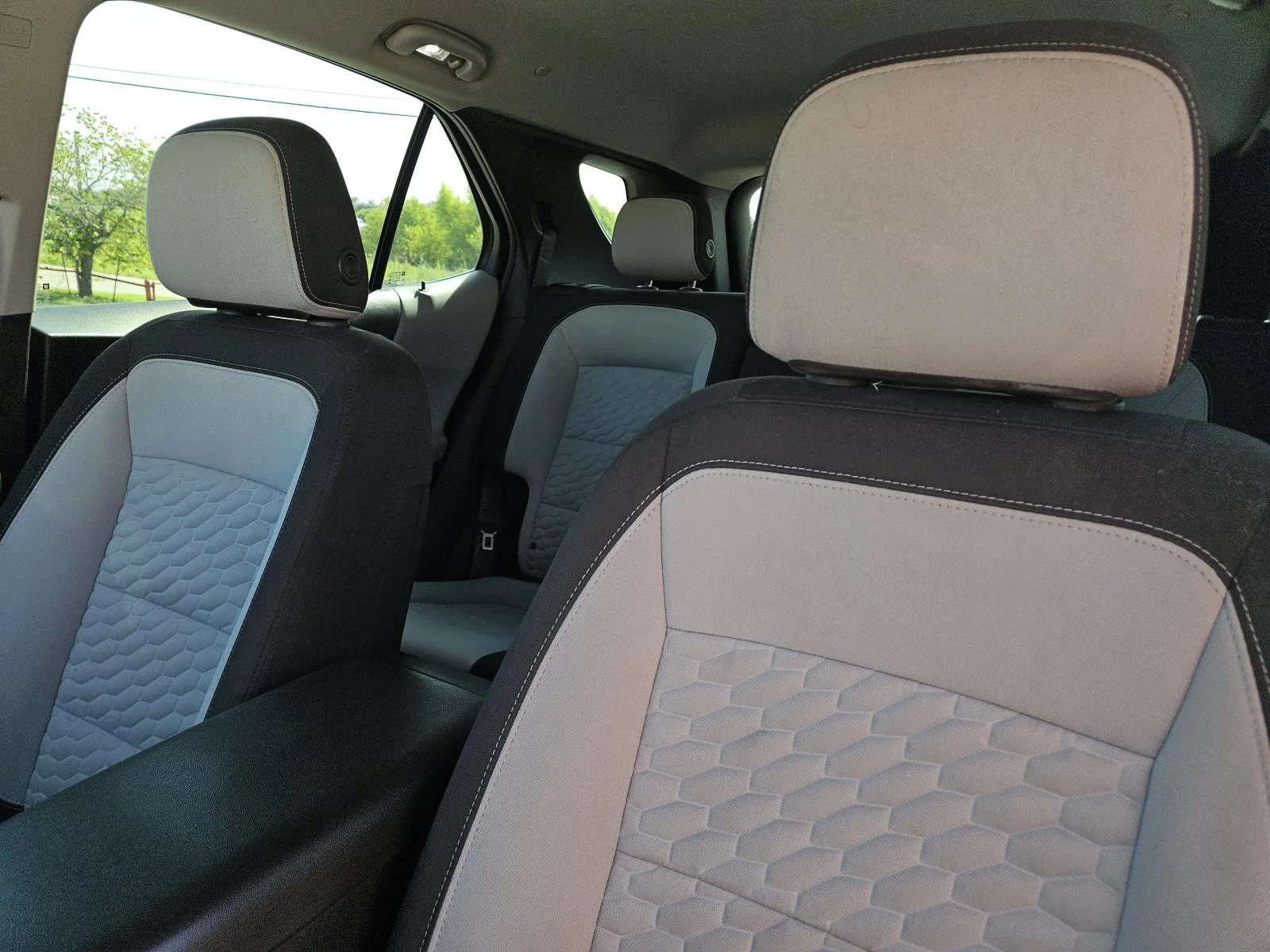 2020 Chevrolet Equinox LS - Photo 24