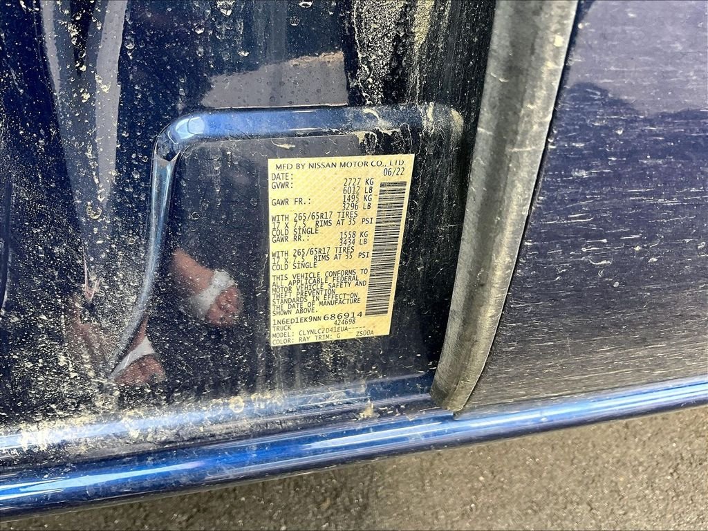 Used 2022 Blue Nissan SV image 9