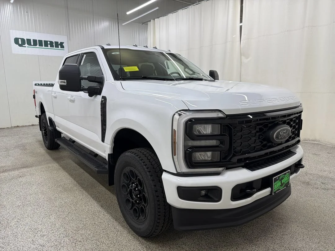 New 2026 Oxford White Ford F-250® XLT image 1
