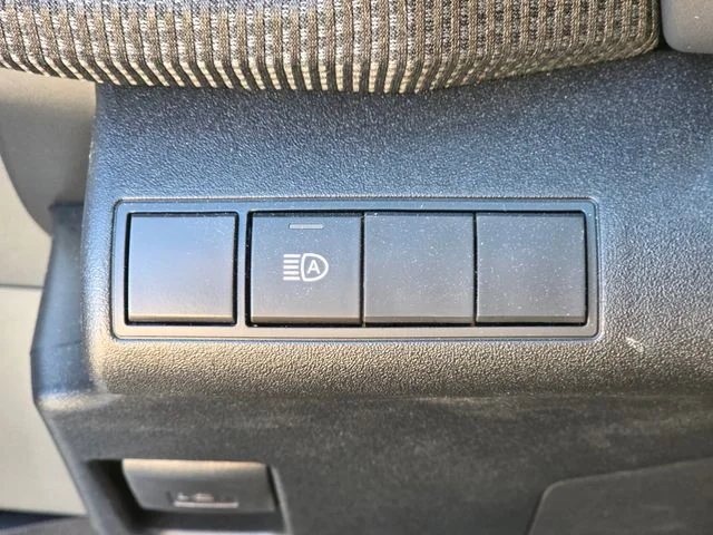 Certified Used 2025 White Subaru Premium image 31