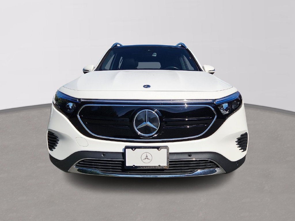 Used 2023  Mercedes-Benz 300 image 2