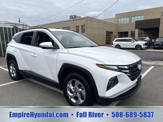Used 2023 White Pearl Hyundai SEL image 2