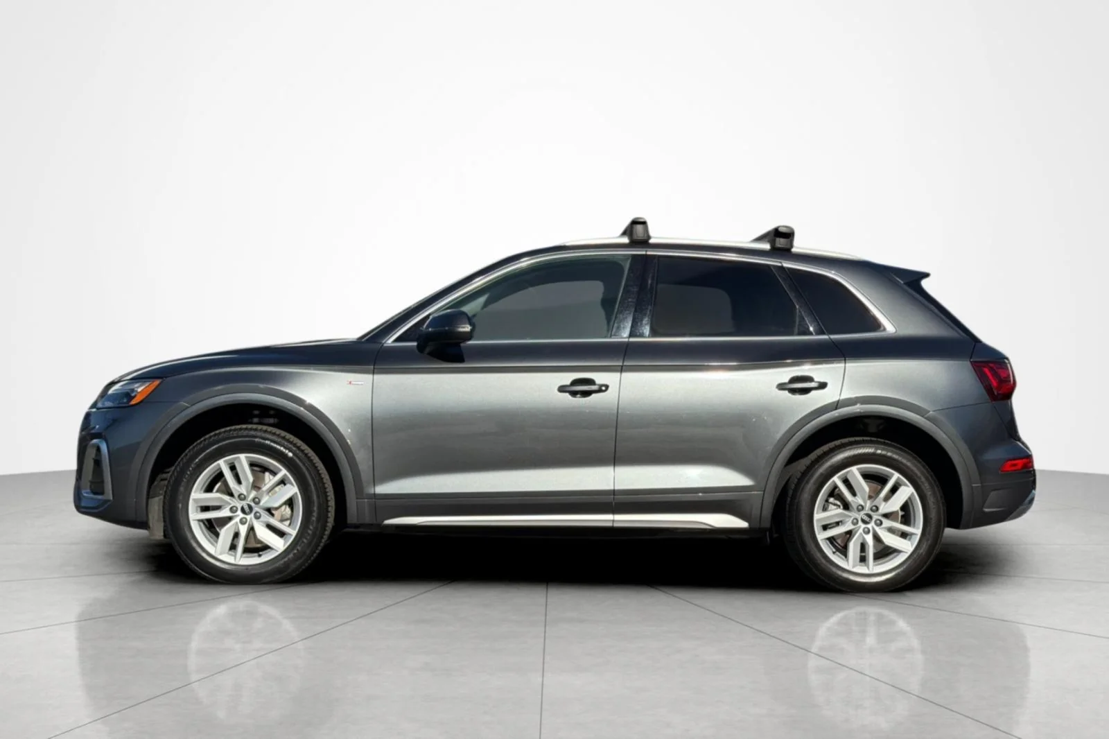 Used 2022 GREY Audi S line Premium image 2