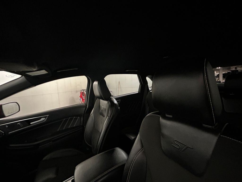2023 Ford Edge ST - Photo 25