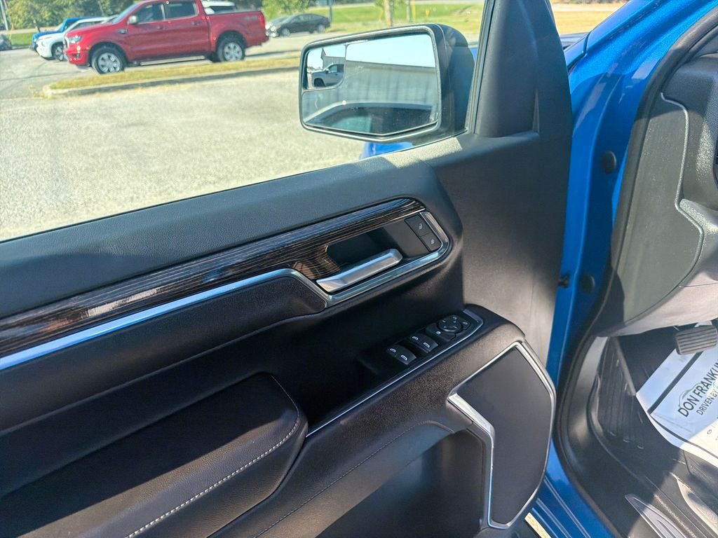 Certified Used 2023 Blue GMC Elevation image 11