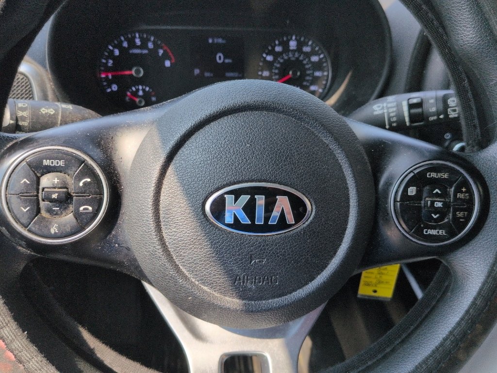 Used 2021 CHERRY BLACK Kia LX image 14
