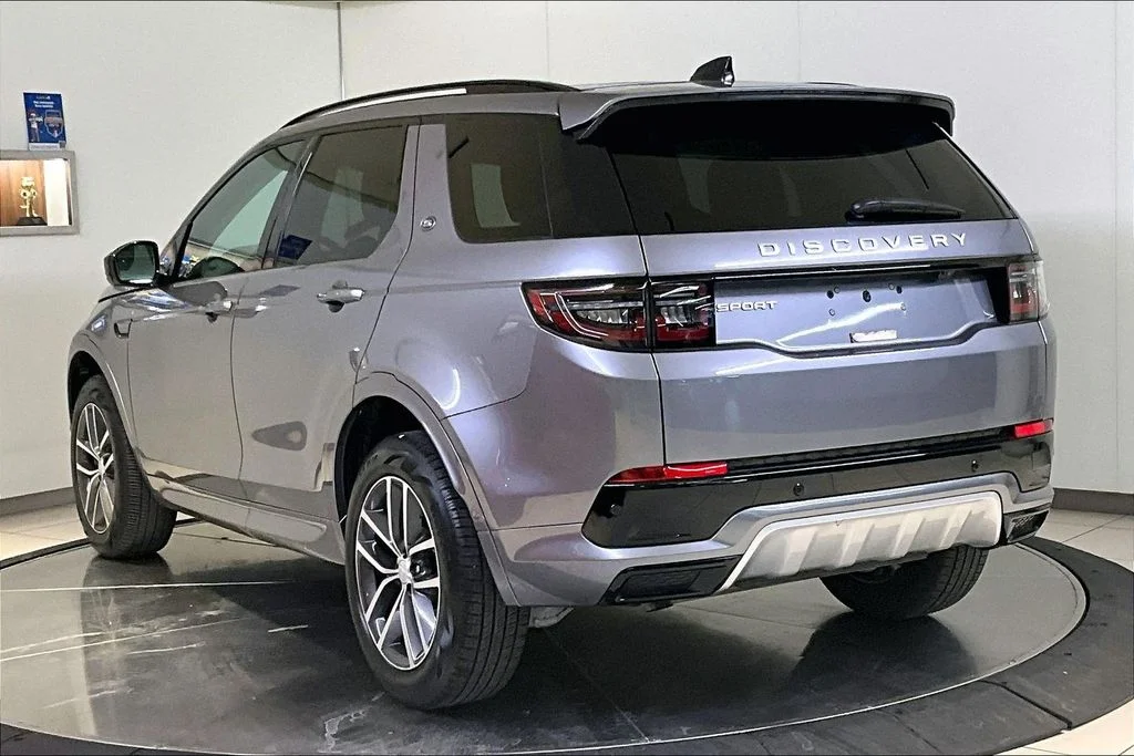 Used 2025 Gray Land Rover S image 11