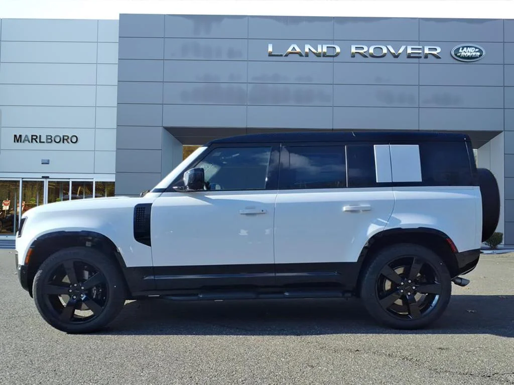 2026 Land Rover Defender V8 - Photo 6