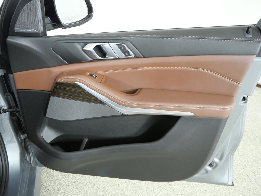 Certified Used 2024 Skyscraper Grey Metallic BMW xDrive40i image 23