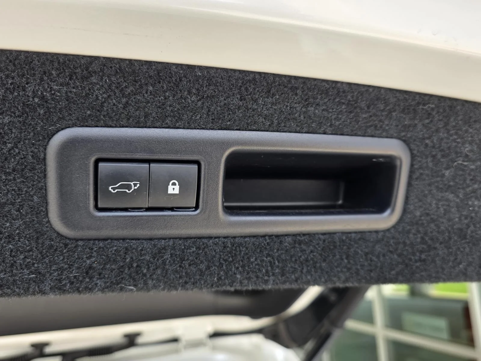 Used 2020 White Pearl Lexus 350L image 15