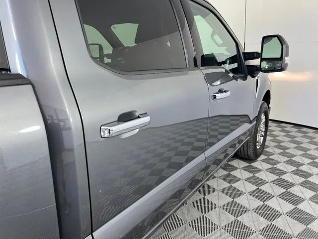 Used 2023 Gray Ford XLT image 9