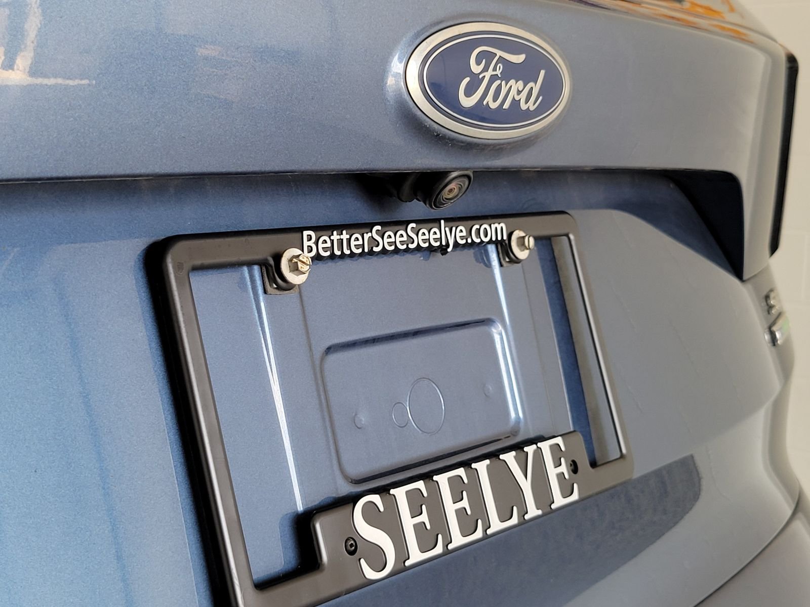 Used 2018 Blue Ford SE image 33