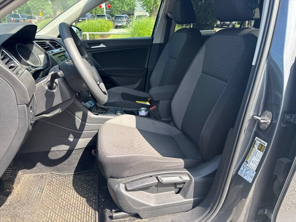 Used 2020 Gray Volkswagen 2.0T S image 10