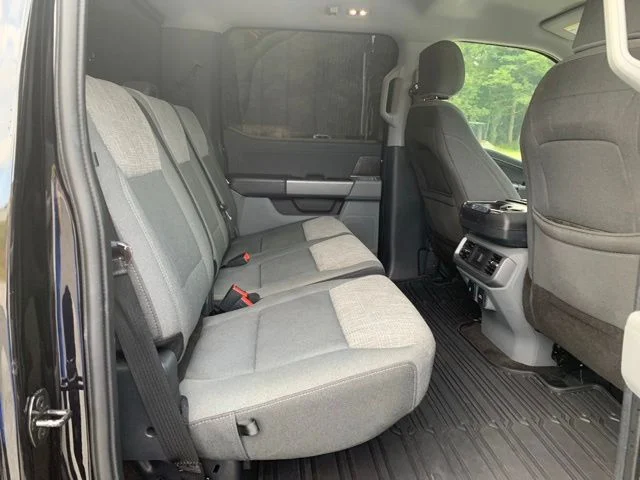 Used 2021 Agate Black Metallic Ford XLT image 13