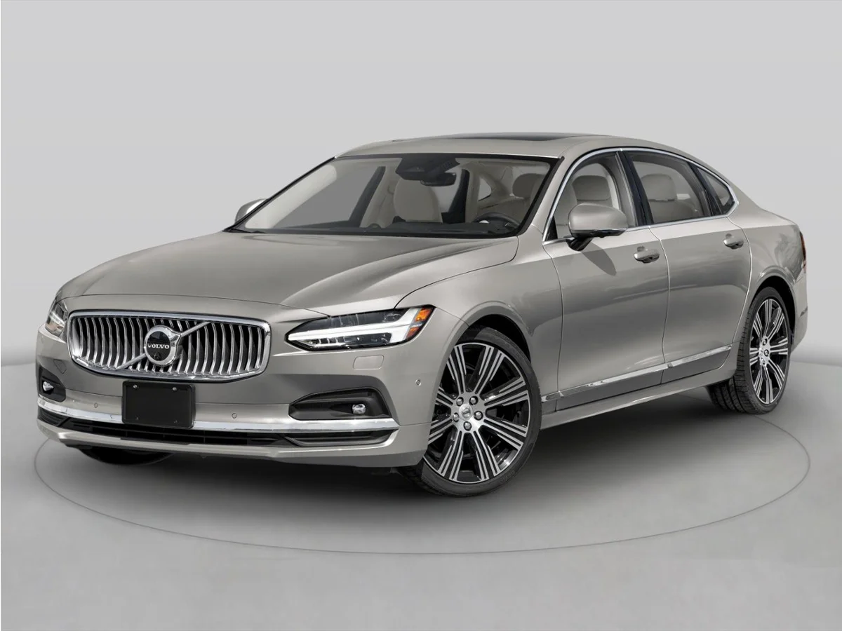 Used 2023 Silver Volvo Ultimate image 1
