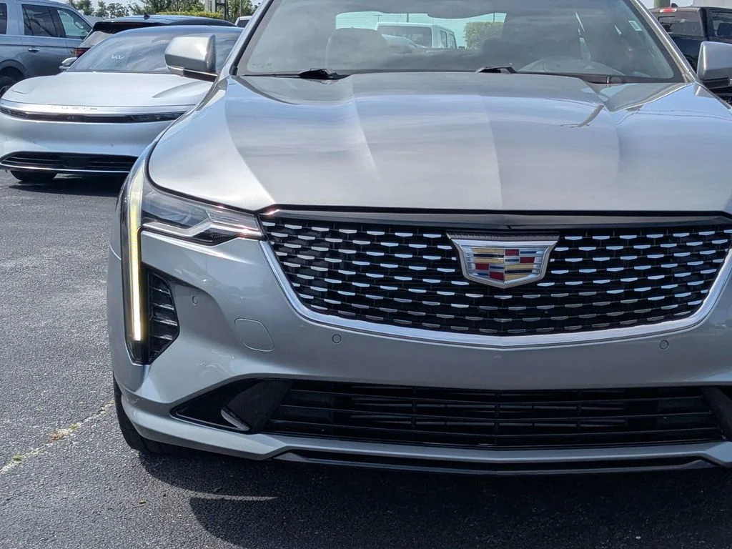 Used 2023 Silver Cadillac Premium Luxury image 9
