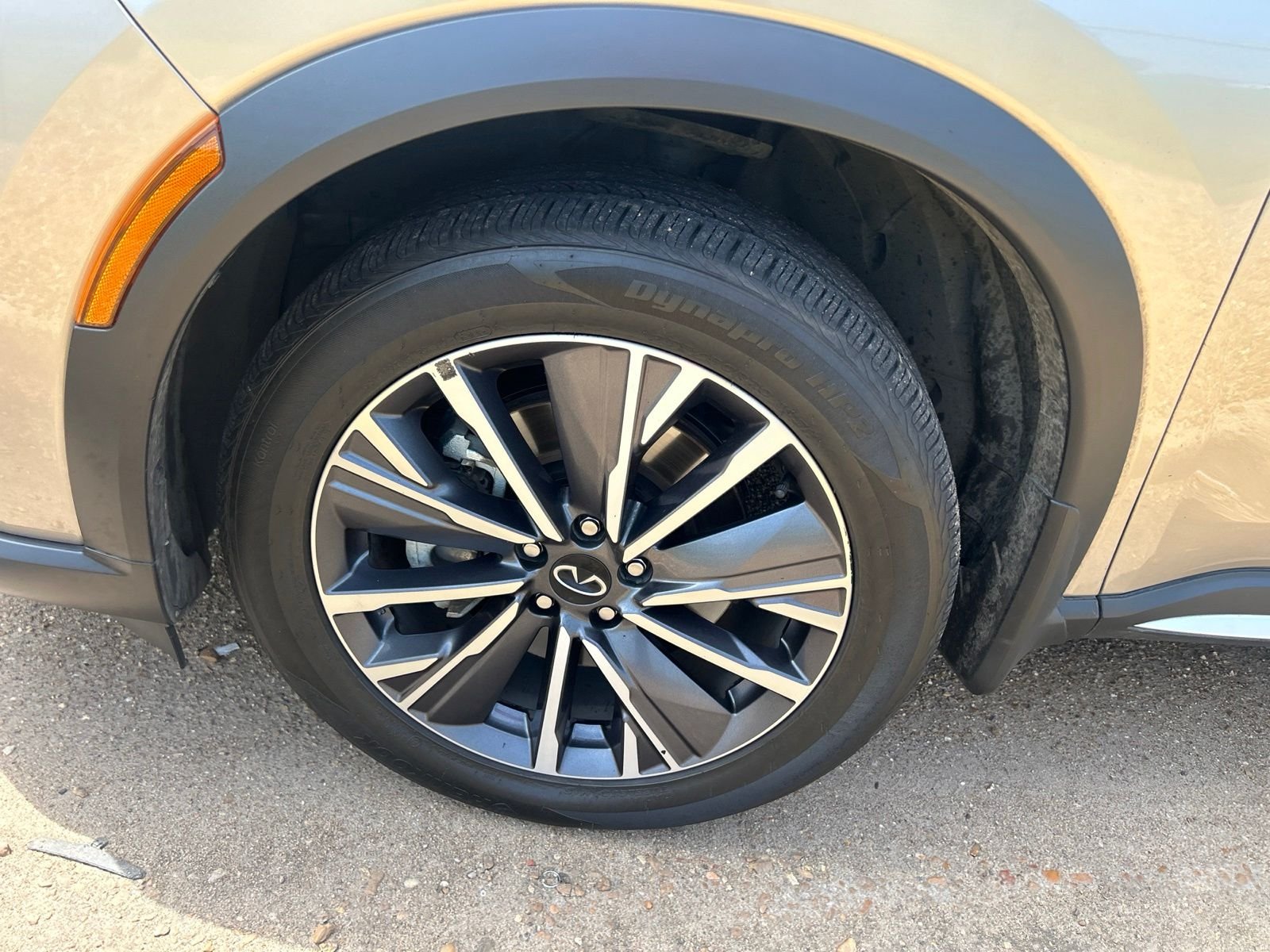 Used 2026 Silver INFINITI LUXE image 12