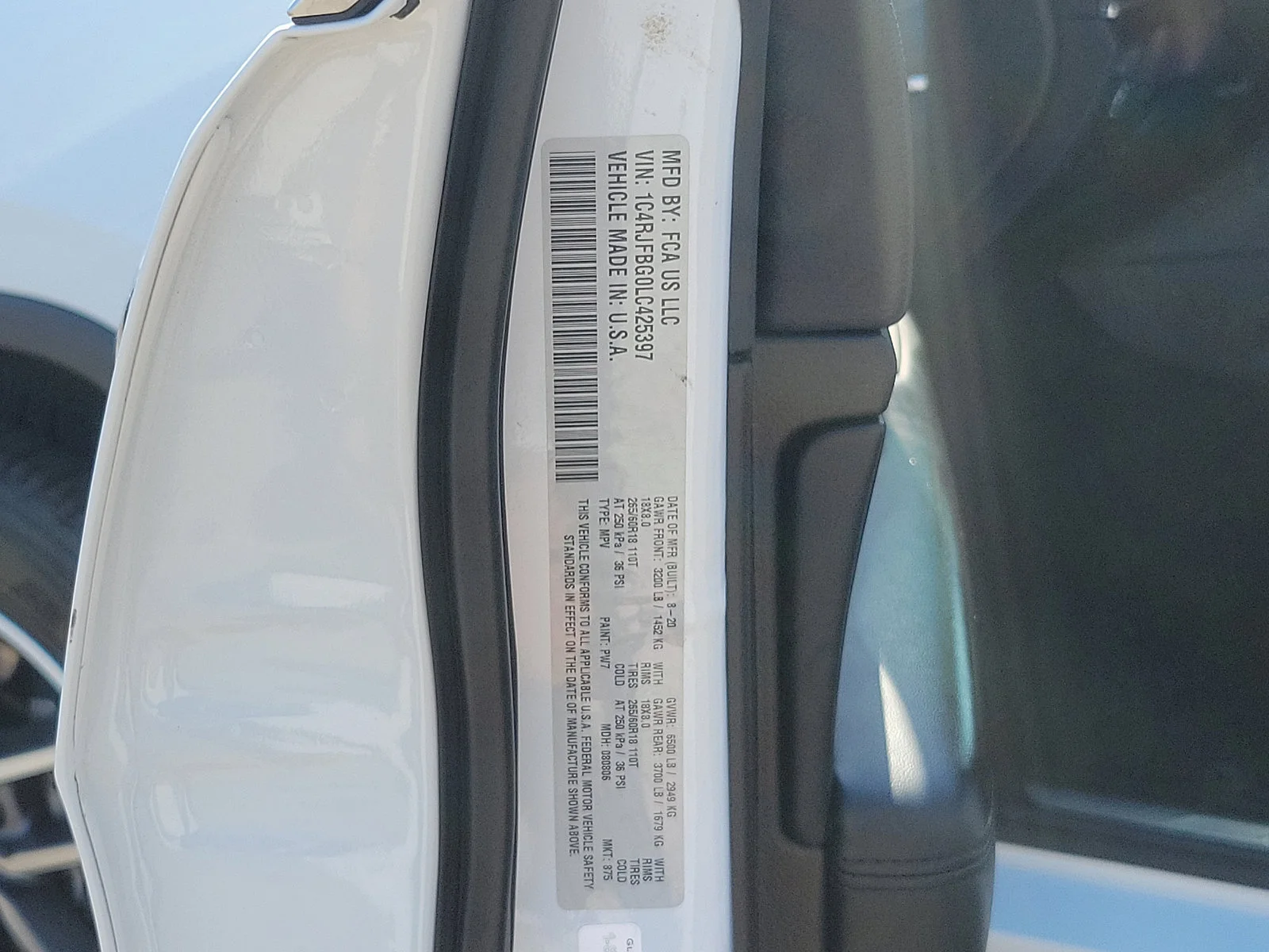 Used 2020 Bright White Clearcoat Jeep Limited image 24
