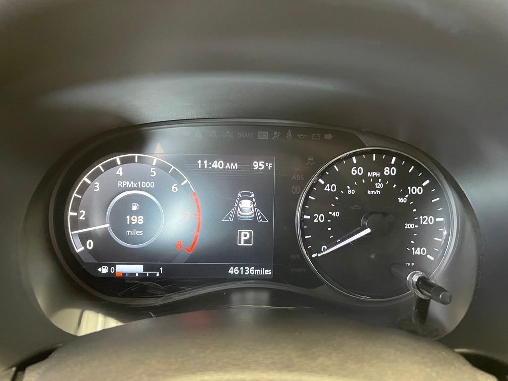 Used 2024 White Nissan SR image 7