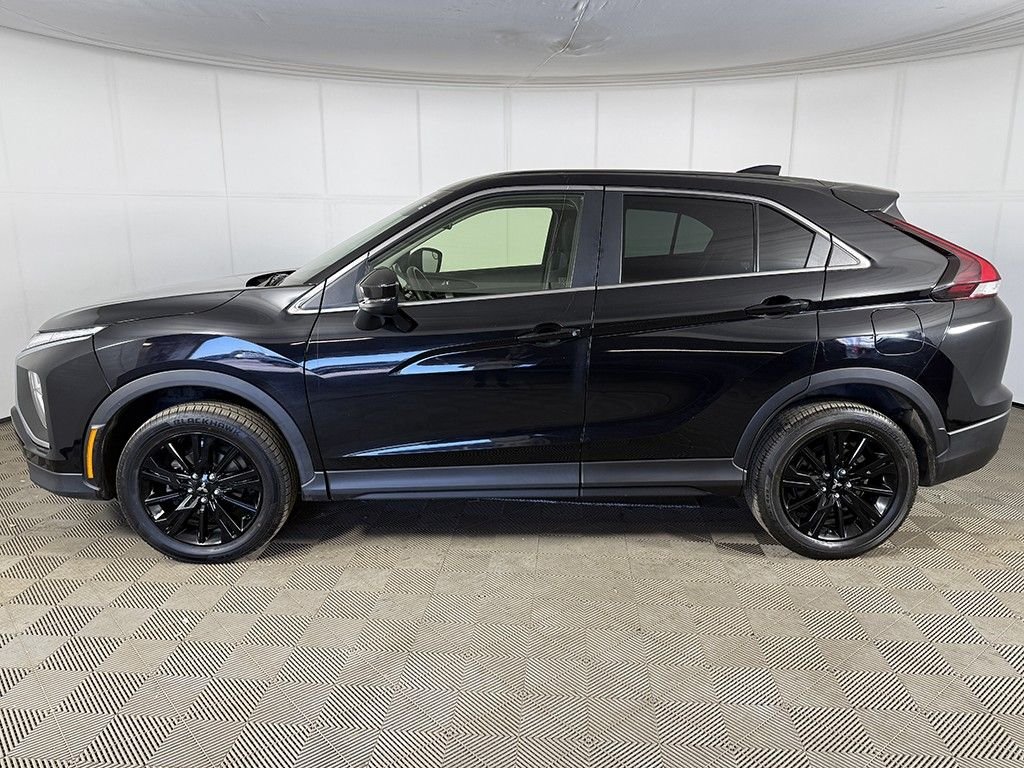 Used 2023 Black Mitsubishi LE image 10