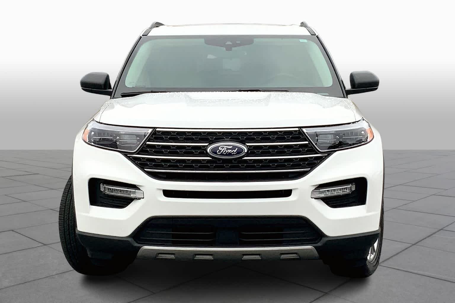 Pre-Owned 2022 Ford Explorer XLT