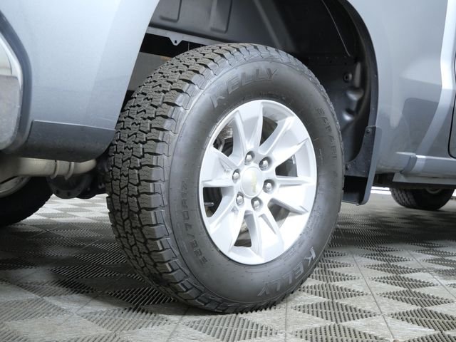 Used 2021 Gray Chevrolet LT image 7