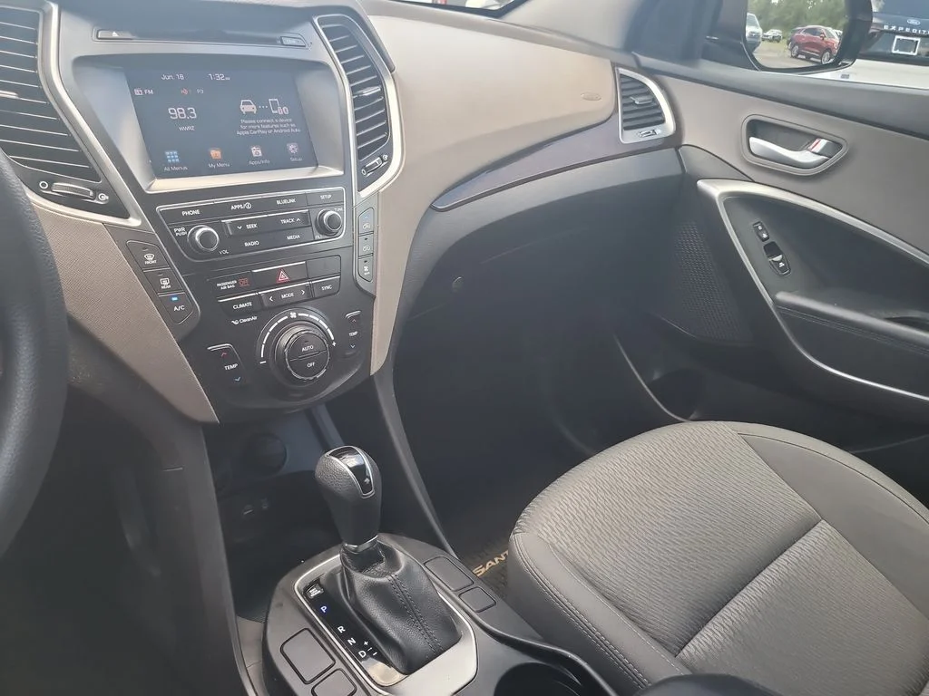Certified Used 2017 Blue Hyundai SE image 18