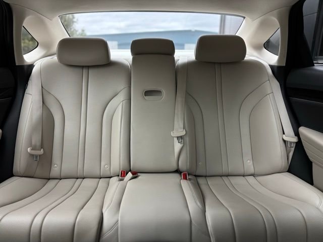 Used 2021 Silver Genesis 2.5T image 51
