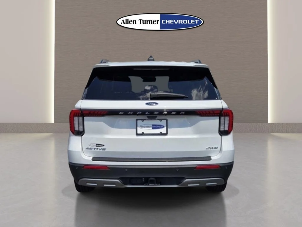 2025 Ford Explorer Active - Photo 7