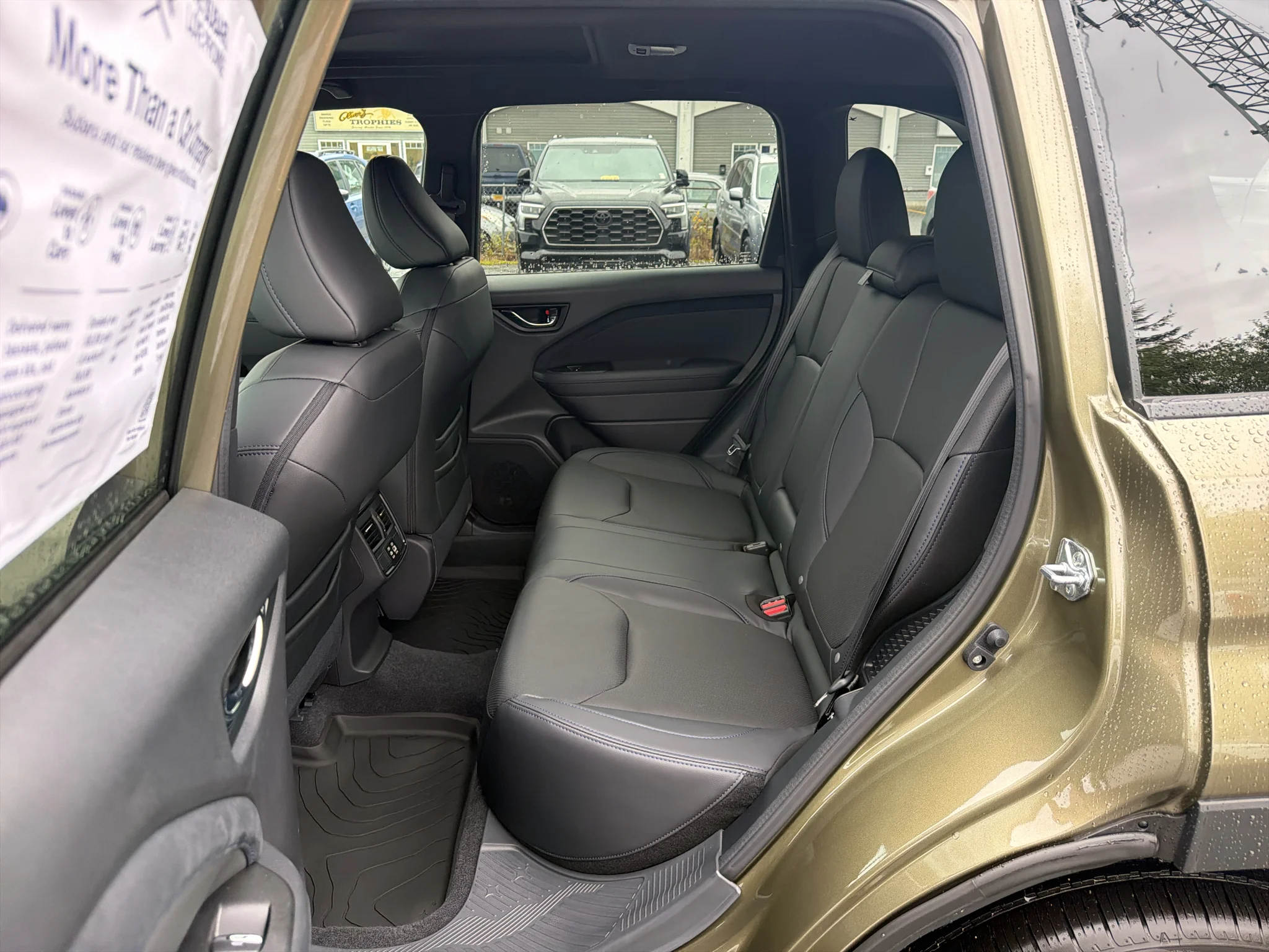 New 2026 AUTUMN GREEN METALLIC Subaru Limited Hybrid image 11
