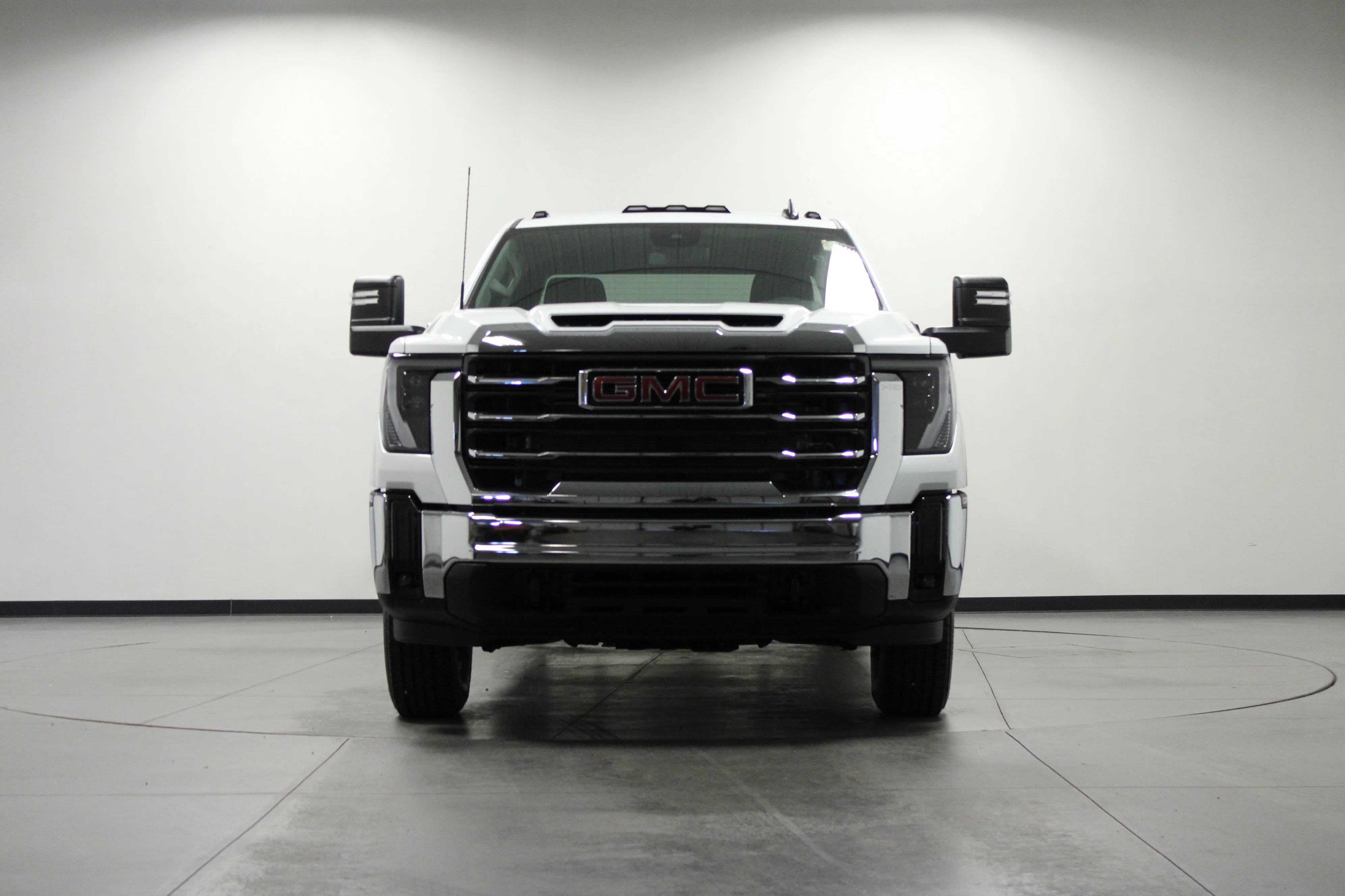 New 2026 Summit White GMC SLE image 8