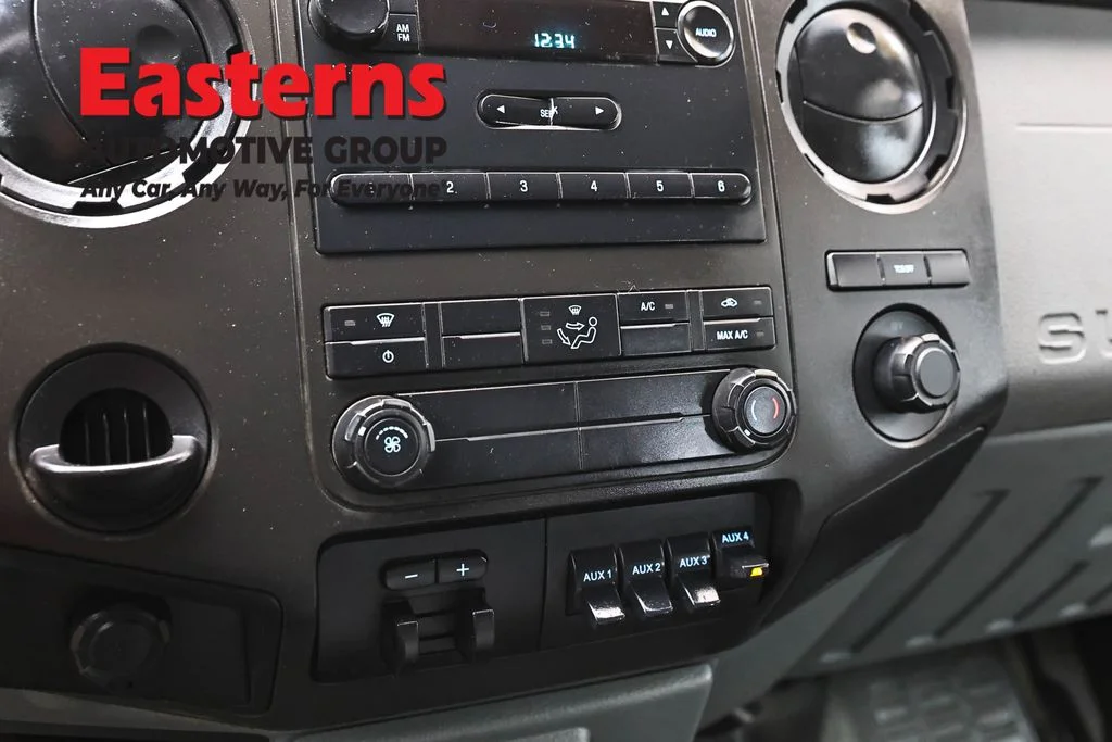 Used 2016 White Ford XL image 18